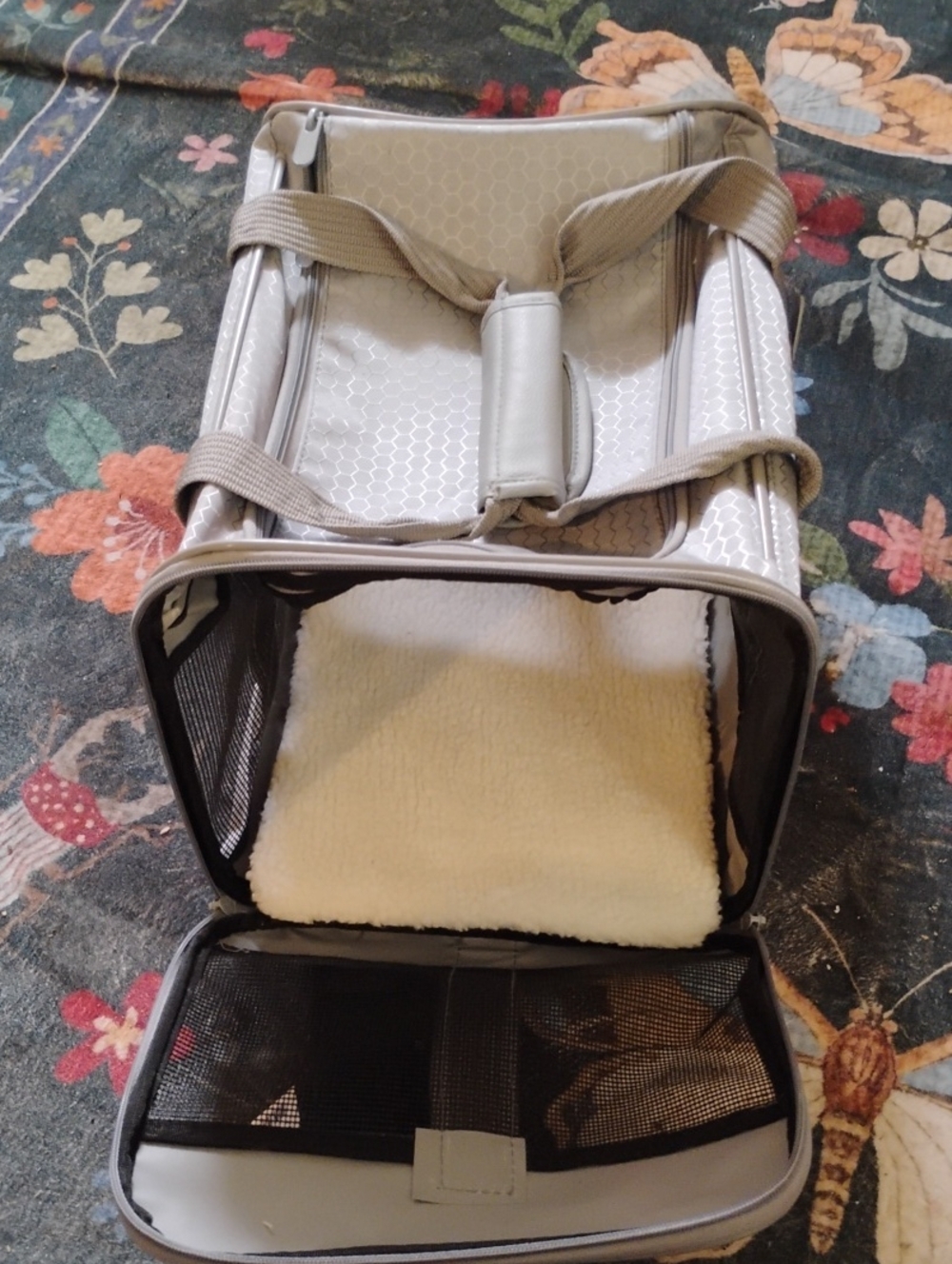 Gray Soft-Lined Pet Travel Carrier with Removable Bed
